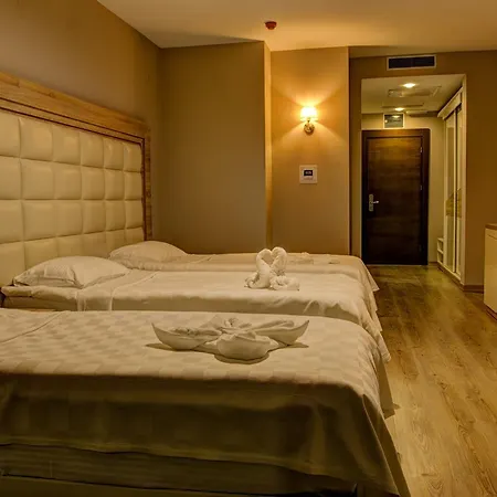 Hotel Mirage -